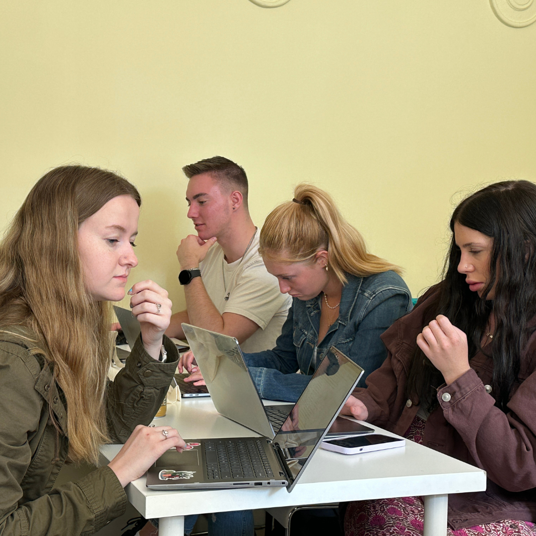 ASU Students work together on their study abroad course in London